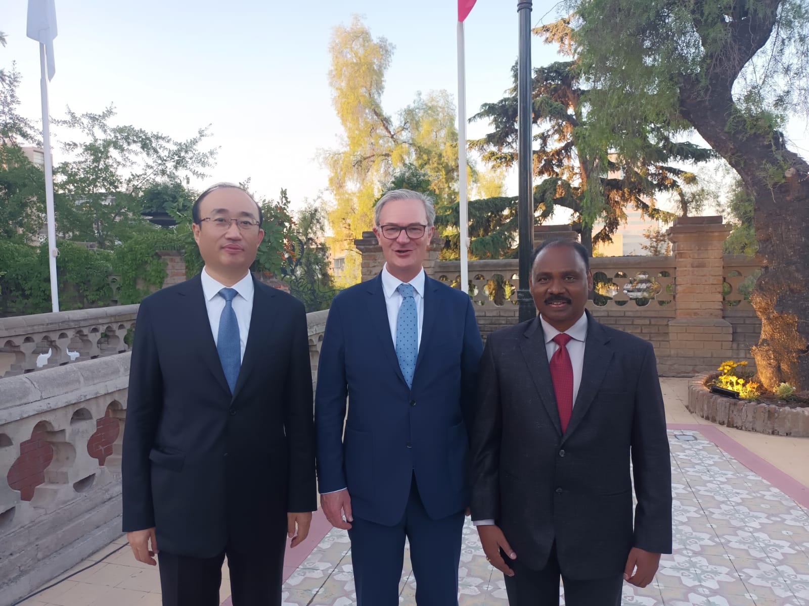 Mr. Girish Chandra Murmu, Comptroller & Auditor General of India with Mr. Kay Scheller, Auditor General of Germany and Mr. HOU Kai, Auditor General of China on the sidelines of U.N. Technical Group and Panel Meeting at Santiago, Chile from 23-29 November 2022