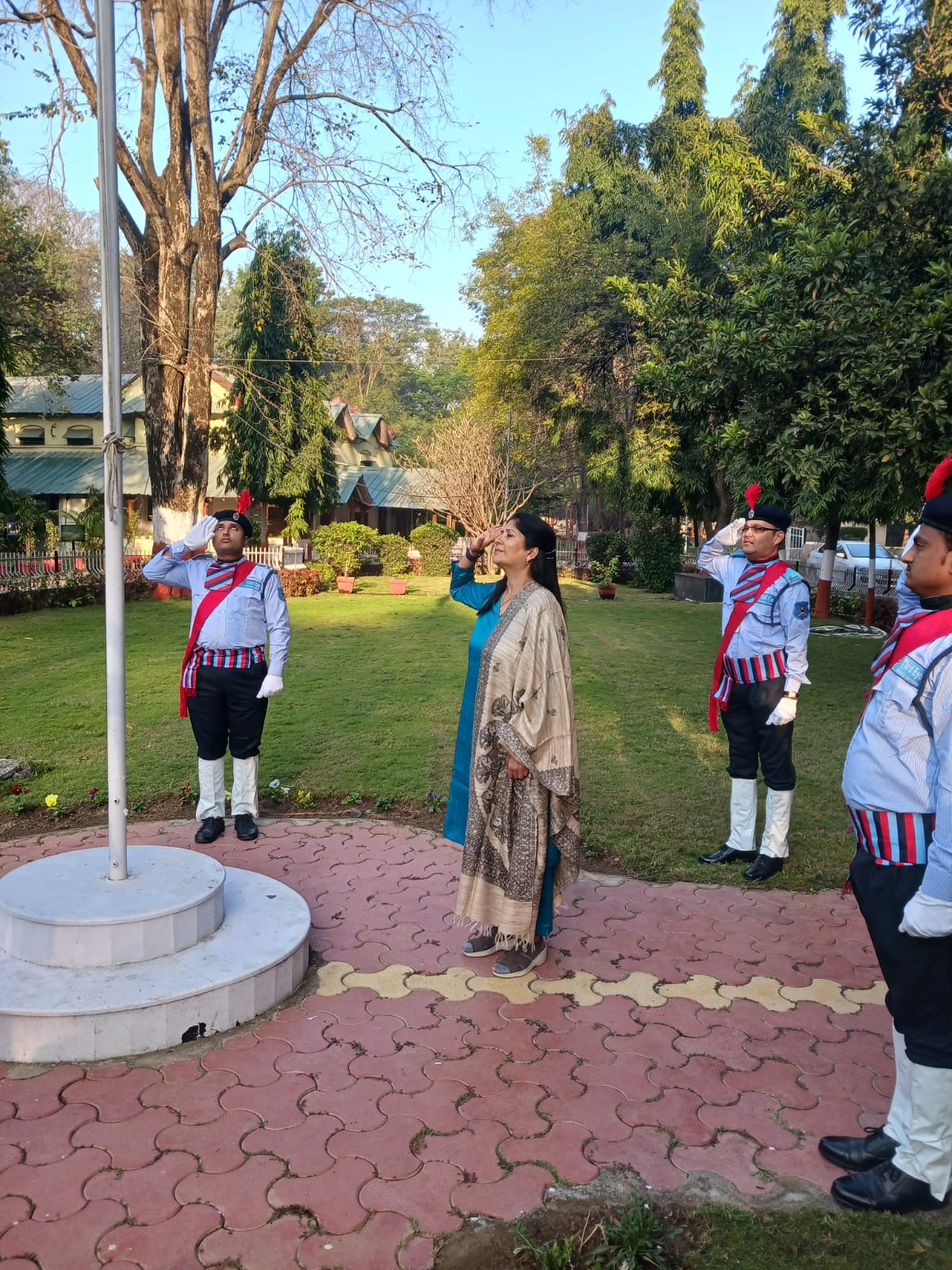 Ms Lata Mallikarjuna, DG RCBKI, Nagpur doing flag hoisting