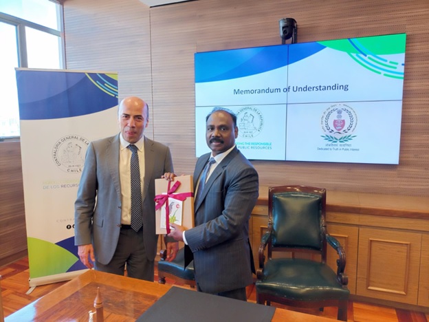 Bilateral meeting held between Mr. Girish Chandra Murmu, CAG of India and Dr. Jorge Bermúdez Soto, Comptroller General of the Republic of Chile, for signing of the MoU between both the SAIs, on 28th November 2022, at Santiago, Chile on the sidelines of the U.N. Technical Group and Panel Meeting